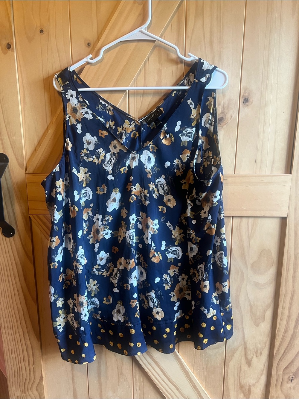 Lane Bryant Navy Floral V-Neck Tank Blouse with Gold Accents Polk a Dots Career